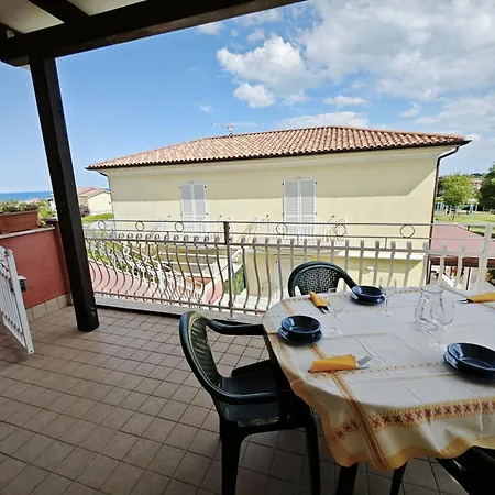 R21 - Trilocale Vista Mare Appartement
